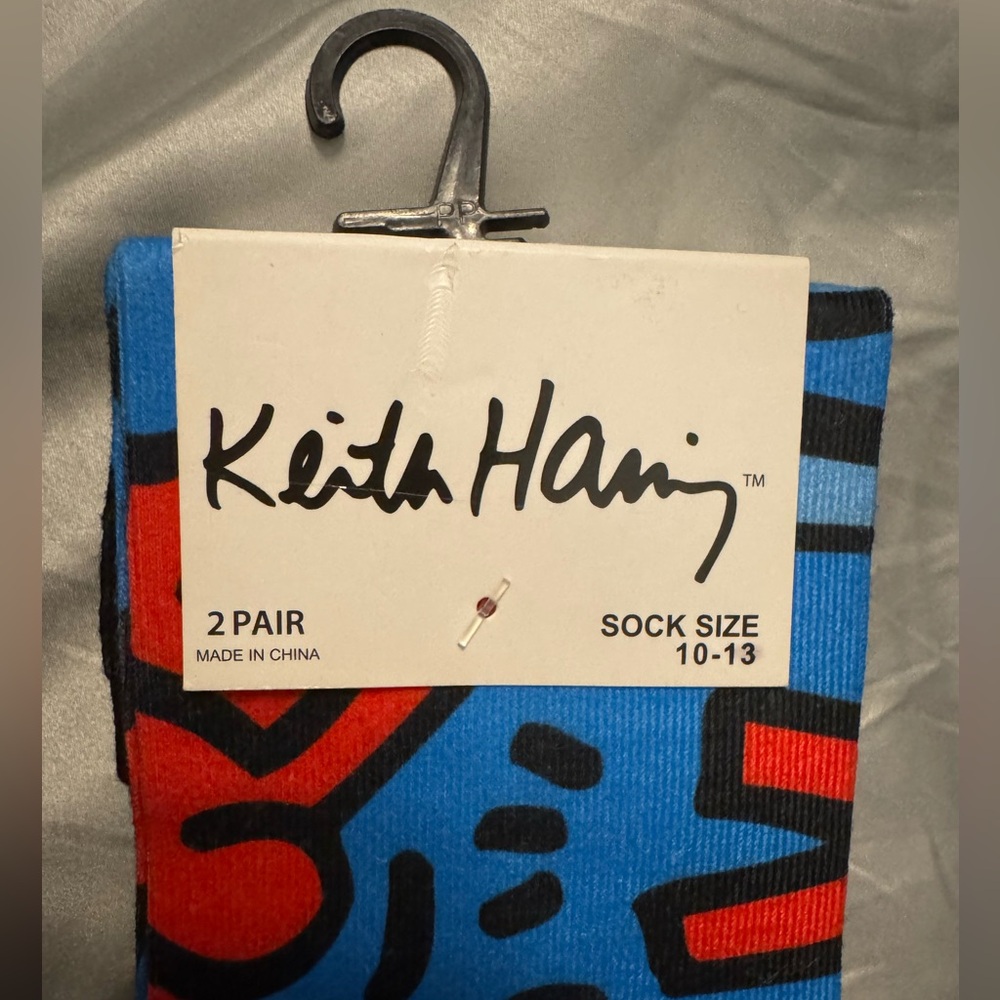 🚫SOLD🚫 Men's KEITH HARING Bold Art Socks - 2 Pairs
Size 10-13 - Picture 2 of 6
